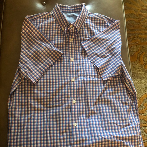 Banana Republic Short Sleeve Shirt for Summer - Picture 3 of 6